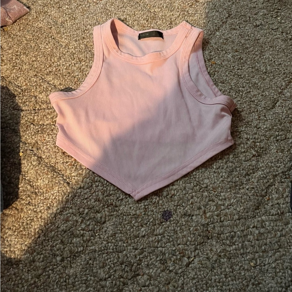 SHEIN Light Pink Ribbed Crop Top